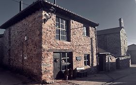The Pilgrim Stone - Vegan B&B